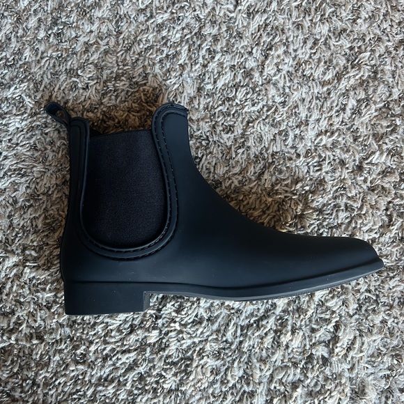 NEW Jeffrey Campbell Chelsea Boots - Picture 1 of 4